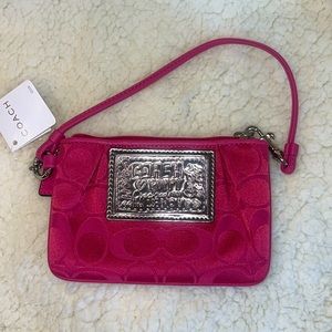 NWT Coach Poppy signature C pink wristlet